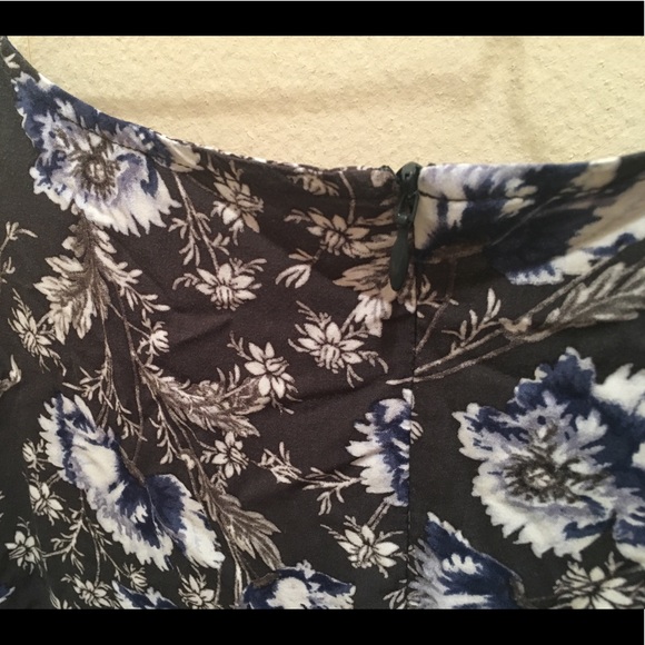 J. Jill 🌸 Sz 14 🌸 Pockets!! Gray Floral Dress - Picture 5 of 5